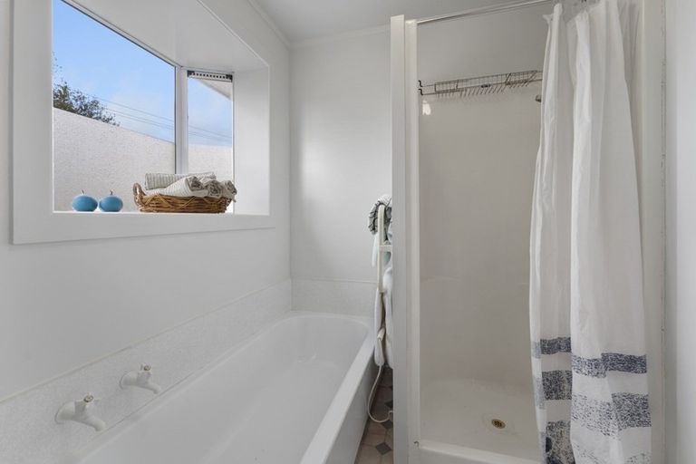 Photo of property in 44 Bevington Street, Avonhead, Christchurch, 8042