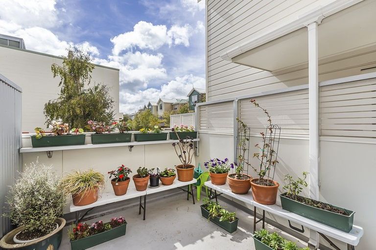 Photo of property in 33 Little George Street, Thorndon, Wellington, 6011