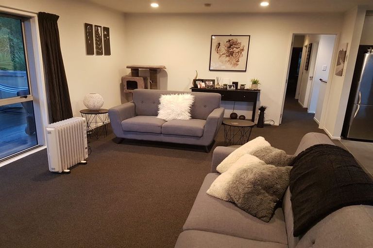 Photo of property in 7 Glenvar Road, Torbay, Auckland, 0630