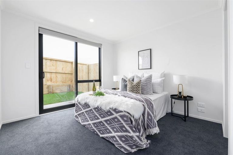 Photo of property in 31 Waruhia Crescent, Rototuna North, 3281