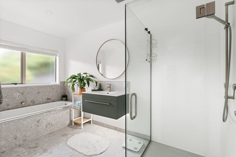 Photo of property in 32 Tomika Crescent, Papamoa Beach, Papamoa, 3118