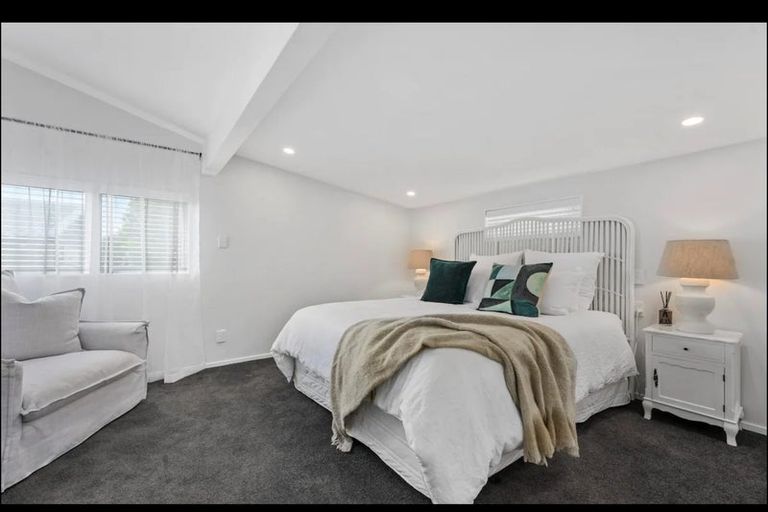 Photo of property in 996 Papamoa Beach Road, Papamoa Beach, Papamoa, 3118