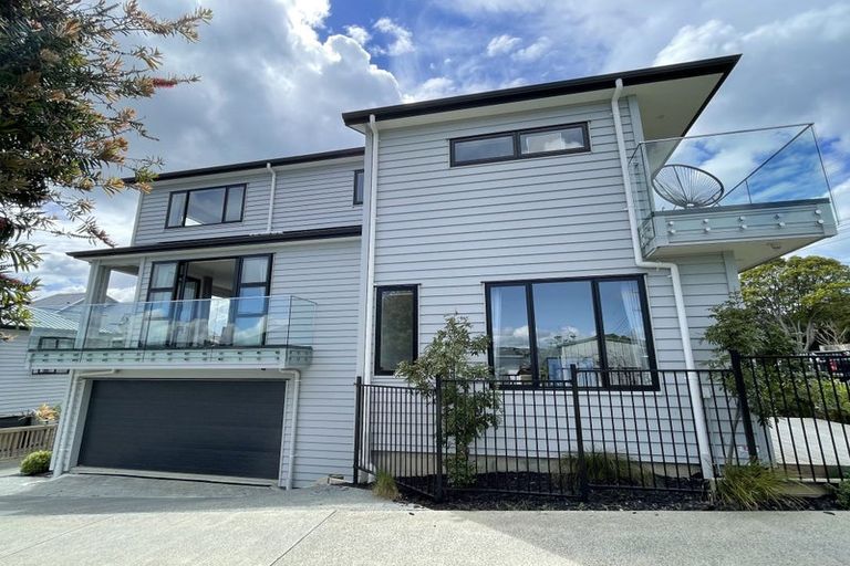 Photo of property in 11d Manuwai Road, Torbay, Auckland, 0630