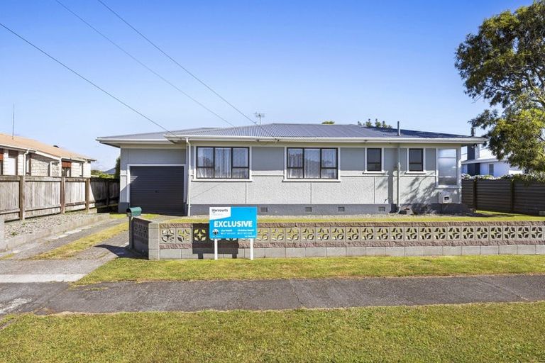 Photo of property in 59 Turuturu Road, Hawera, 4610