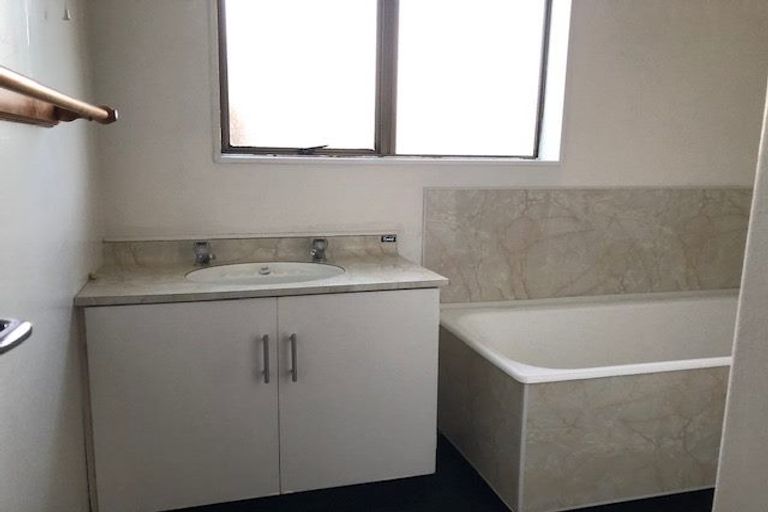 Photo of property in 18 Dudley Street, Grasmere, Invercargill, 9810