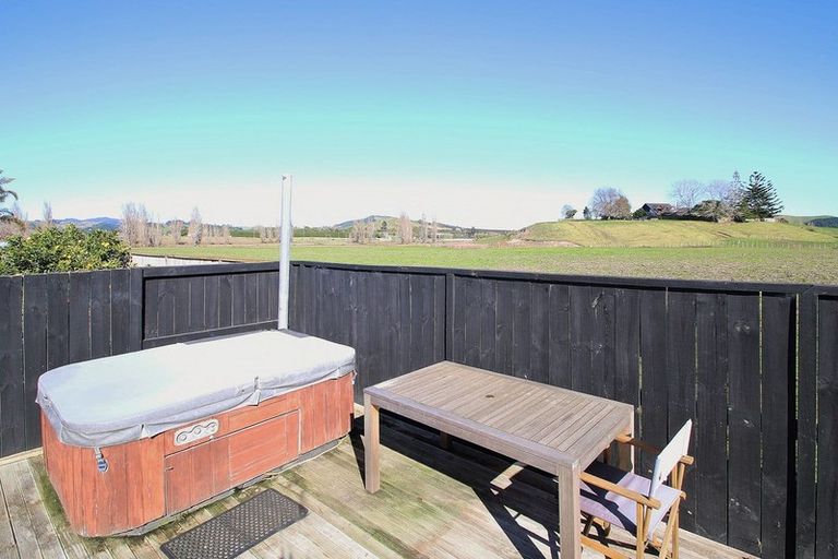 Photo of property in 136 Palm Beach Boulevard, Papamoa Beach, Papamoa, 3118