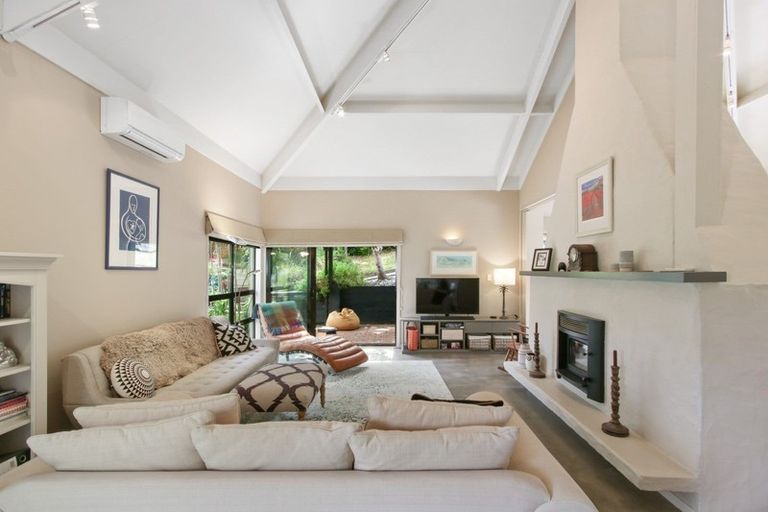 Photo of property in 13 Muritai Crescent, Havelock North, 4130