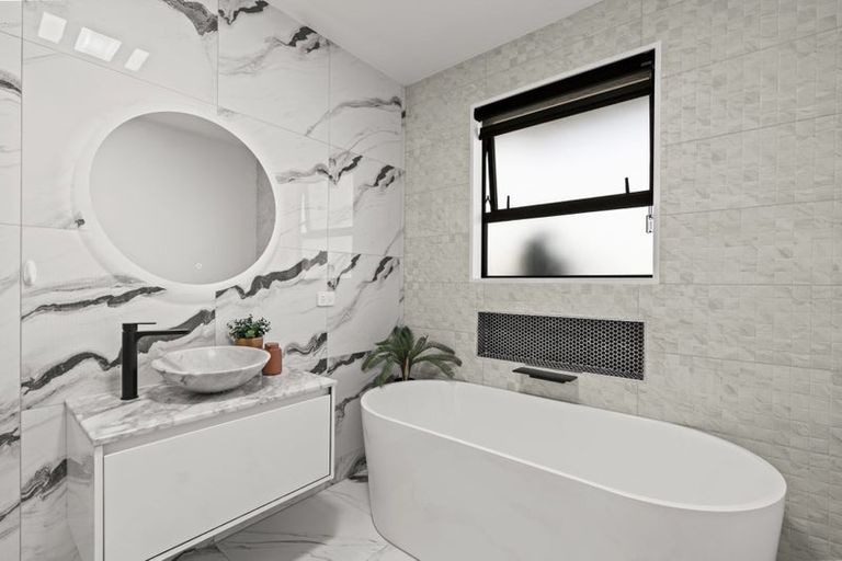 Photo of property in 5 Skibbereen Drive, Halswell, Christchurch, 8025