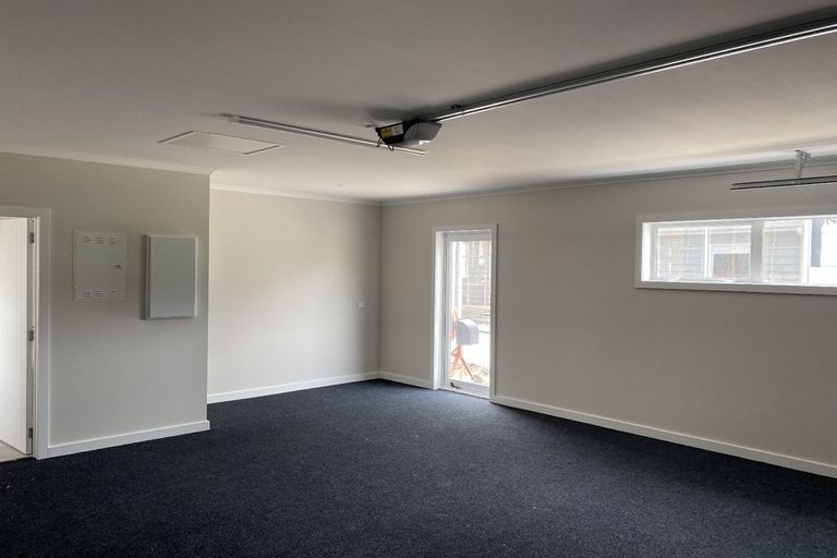 Photo of property in 2 Grove Lane, Omokoroa, 3114