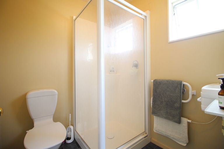 Photo of property in 2 Fir Close, Alexandra, 9320