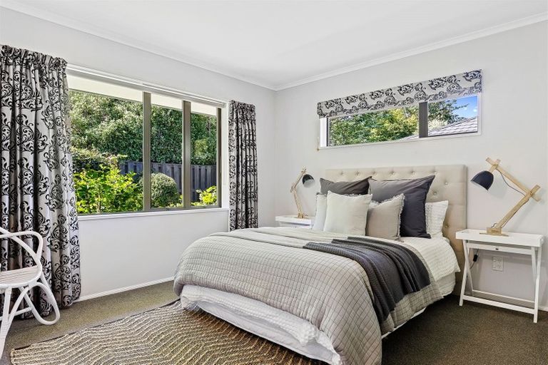 Photo of property in 8 Castle Way, Beckenham, Christchurch, 8023