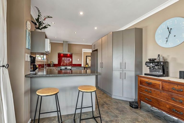 Photo of property in 18 Hartland Place, Welbourn, New Plymouth, 4312