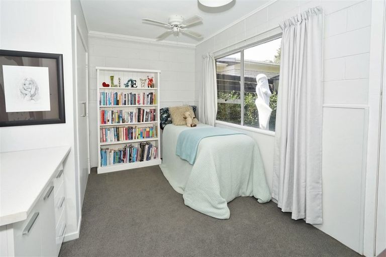 Photo of property in 11 Mcdowall Place, Queenwood, Hamilton, 3210