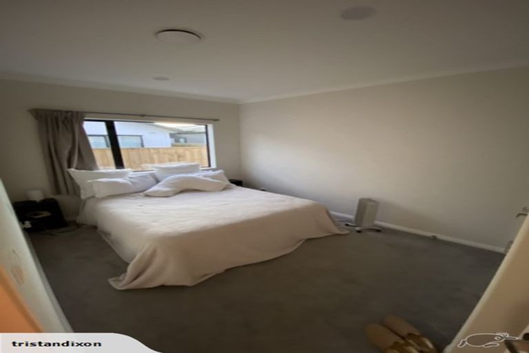 Photo of property in 6 Kakabeak Way, Takanini, 2110