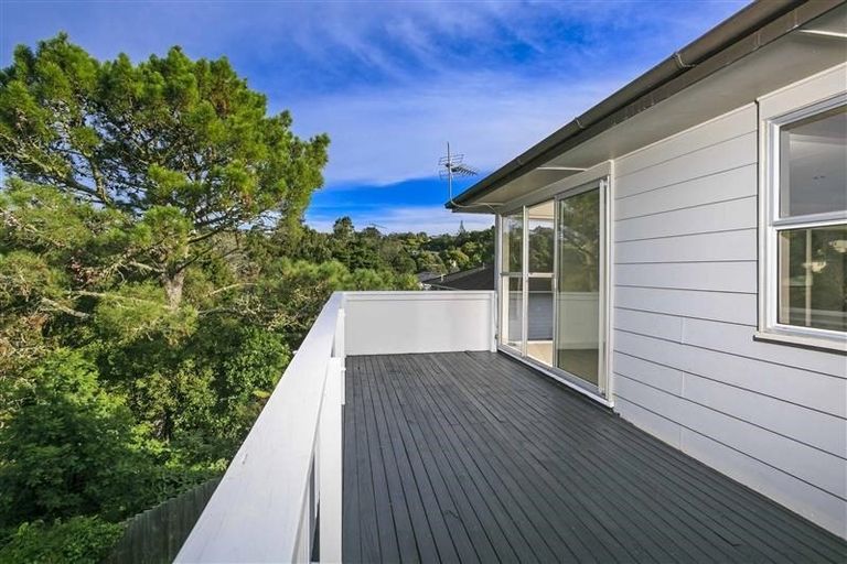 Photo of property in 1/115 Canongate Street, Birkdale, Auckland, 0626