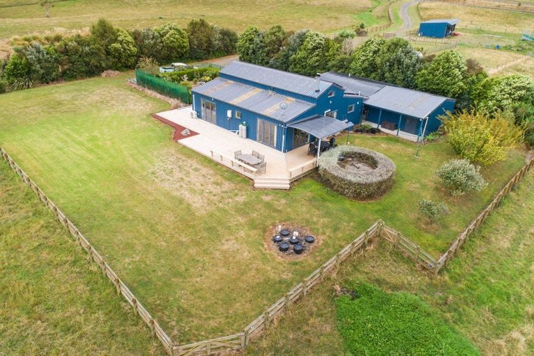 Photo of property in 21 Sutherland Road, Sanson, Palmerston North, 4479
