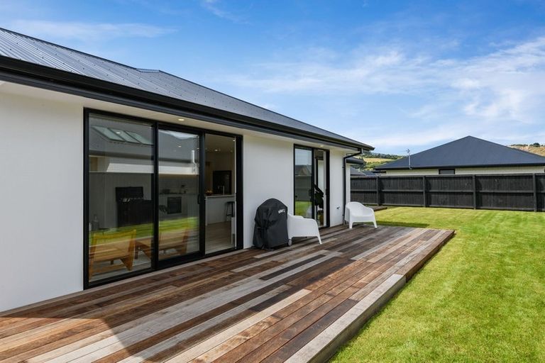 Photo of property in 12 Muirhill Street, Halswell, Christchurch, 8025