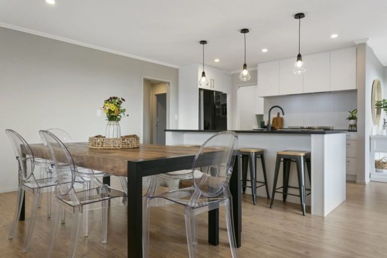 Photo of property in 1 Boyce Crescent, Cambridge, 3434