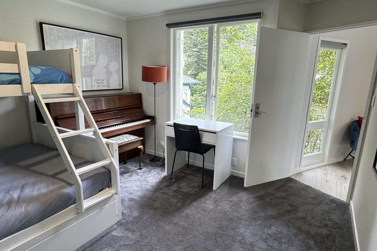 Photo of property in 6 Glenbervie Terrace, Thorndon, Wellington, 6011