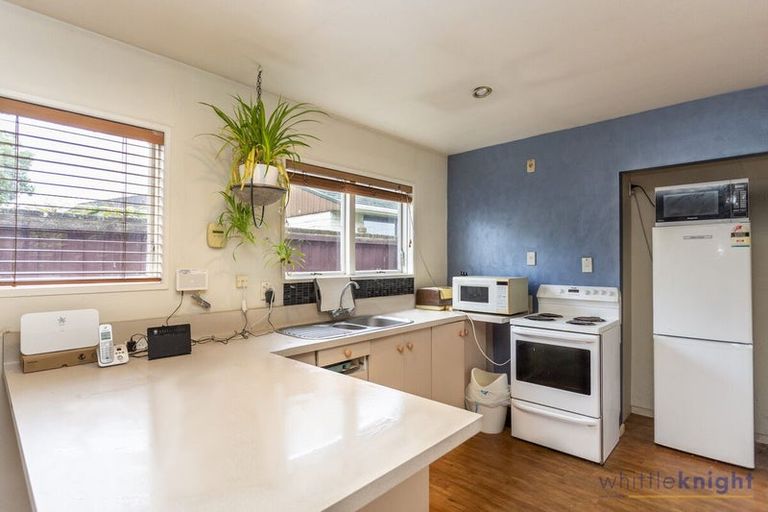 Photo of property in 1/98 Avonhead Road, Avonhead, Christchurch, 8042