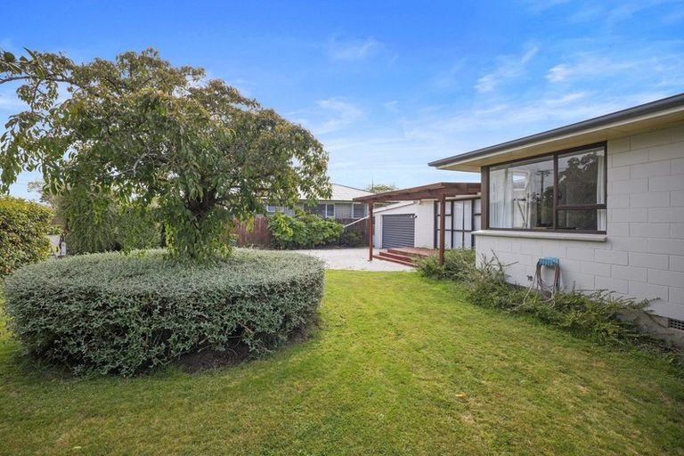 Photo of property in 42 Chedworth Avenue, Bishopdale, Christchurch, 8053