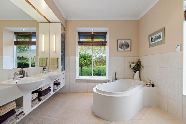 Photo of property in 21 Grace James Road, Pukekohe, 2120