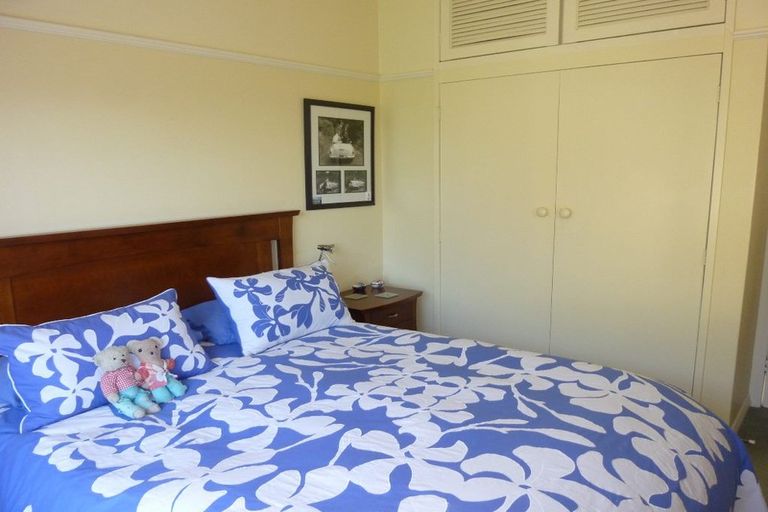 Photo of property in 19 Milton Terrace, Picton, 7220