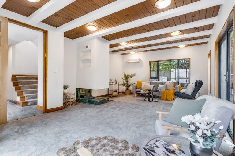 Photo of property in 2/155 Yaldhurst Road, Sockburn, Christchurch, 8042