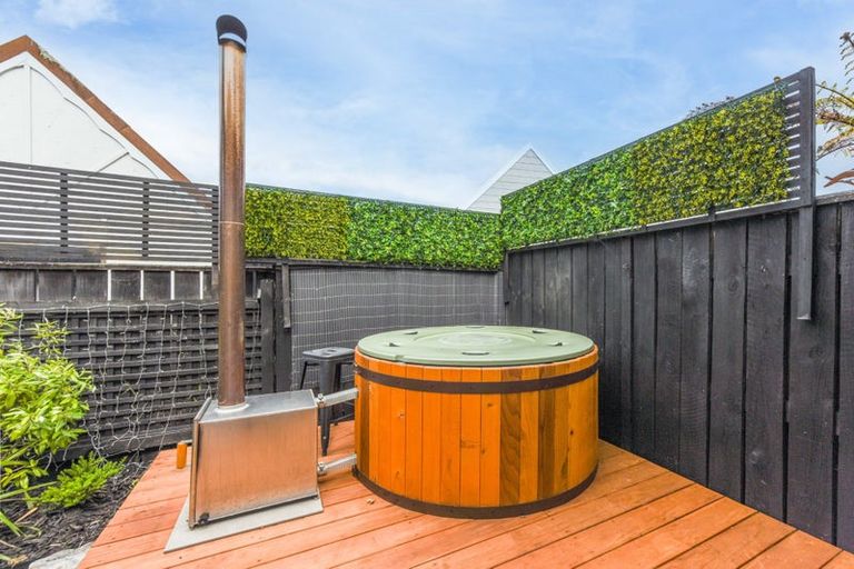 Photo of property in 2/4 Byron Place, Stoke, Nelson, 7011