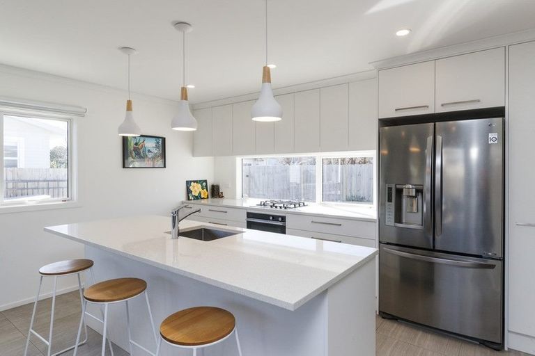 Photo of property in 98 Ferguson Street, West End, Palmerston North, 4412