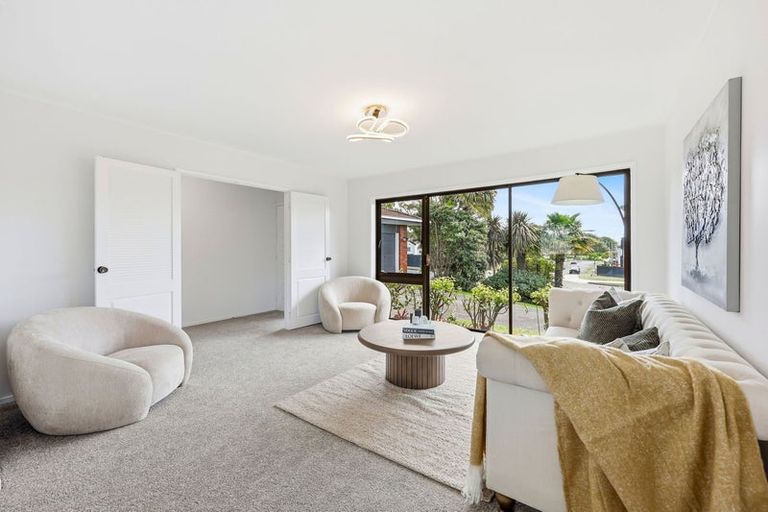 Photo of property in 178 Prince Regent Drive, Farm Cove, Auckland, 2012