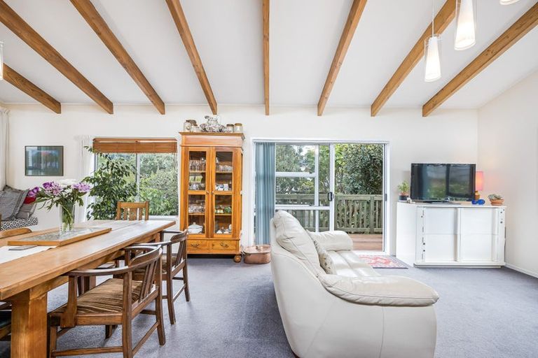 Photo of property in 155 Hutchinson Avenue, New Lynn, Auckland, 0600