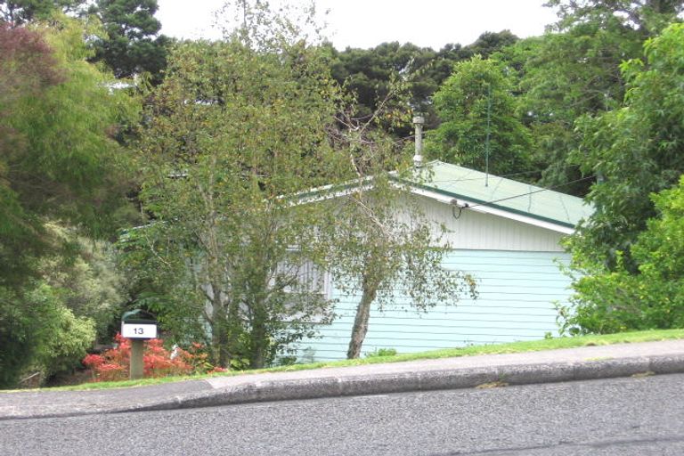 Photo of property in 13 Seaview Road, Glenfield, Auckland, 0629