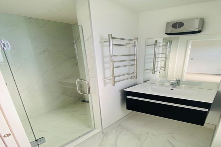 Photo of property in 1/43 Maxwell Street, Riccarton, Christchurch, 8041