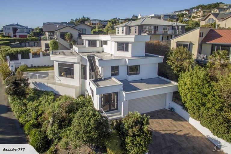 Photo of property in 15 Plains View, Mount Pleasant, Christchurch, 8081