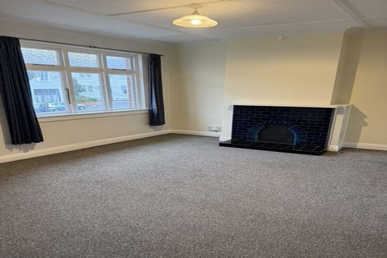 Photo of property in 4/58 Brougham Street, Mount Victoria, Wellington, 6011