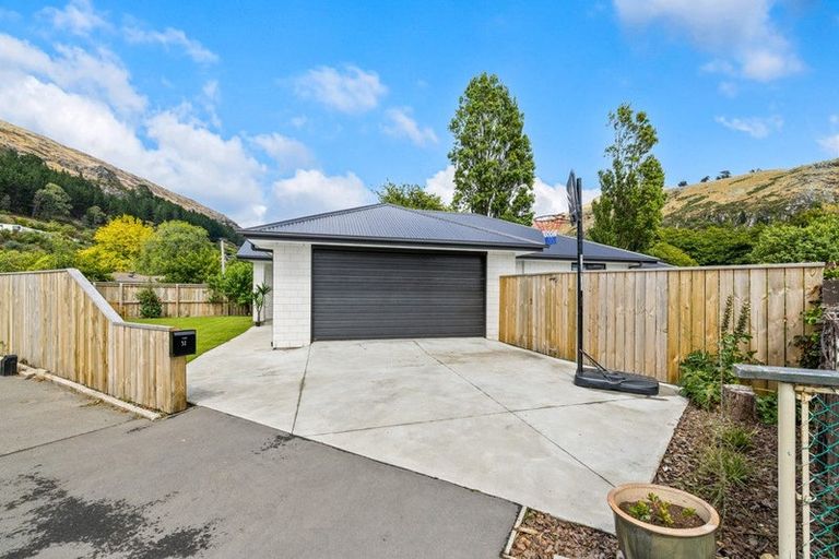 Photo of property in 52 Whitfield Street, Sumner, Christchurch, 8081
