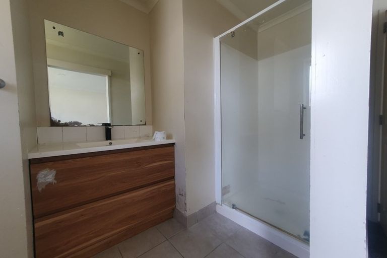 Photo of property in 3a Margarita Rise, Pukekohe, 2120
