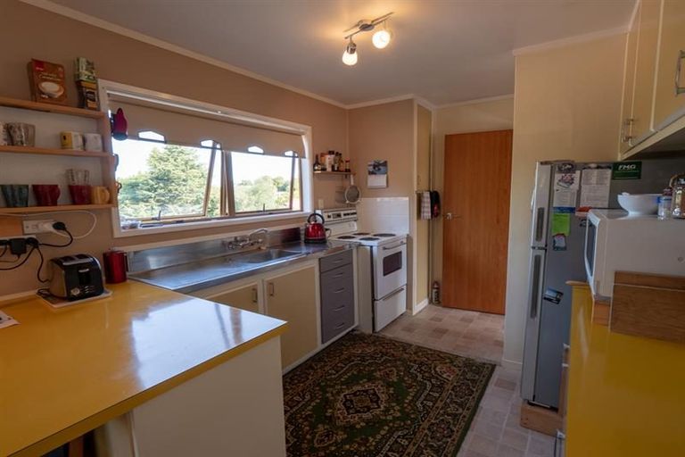 Photo of property in 17 School Road, Riverhead, 0820