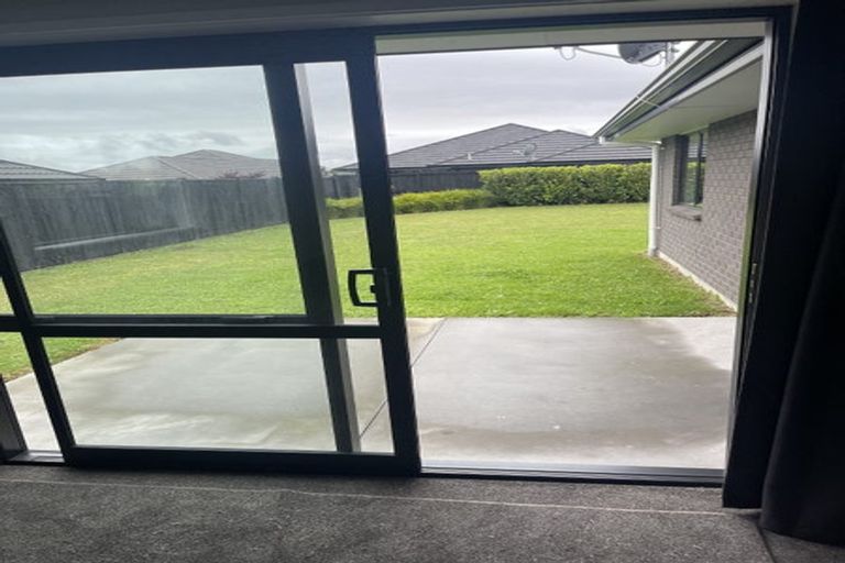 Photo of property in 22 Walter Lawry Road, Paerata, Pukekohe, 2124