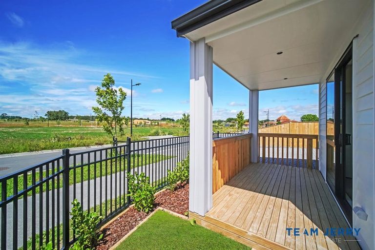 Photo of property in 7 Kauitara Lane, Karaka, 2113