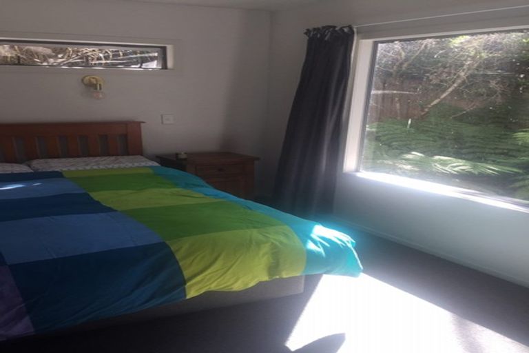 Photo of property in 41 Warner Park Avenue, Laingholm, Auckland, 0604