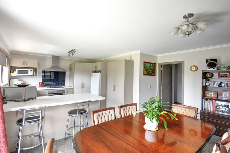 Photo of property in 16 Cross Street, Milton, 9220