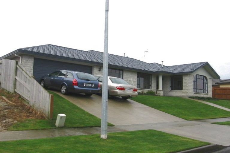 Photo of property in 68 Parnell Heights, Kelvin Grove, Palmerston North, 4414