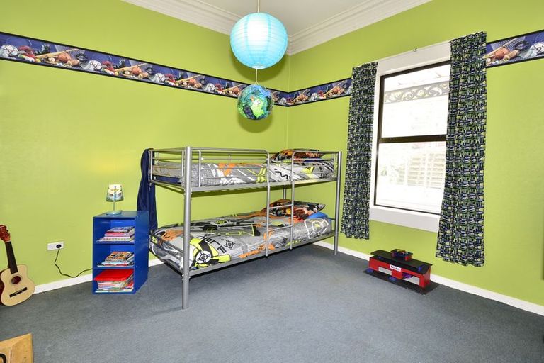 Photo of property in 75 Glen Road, The Glen, Dunedin, 9011