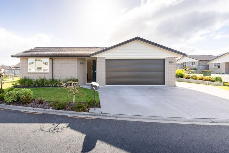 Photo of property in Waterview Estate, 86/4 Greystone Place, Omokoroa, 3114