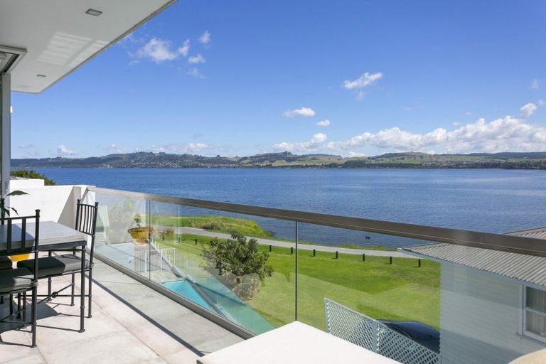 Photo of property in 10/2 Lowell Place, Waipahihi, Taupo, 3330