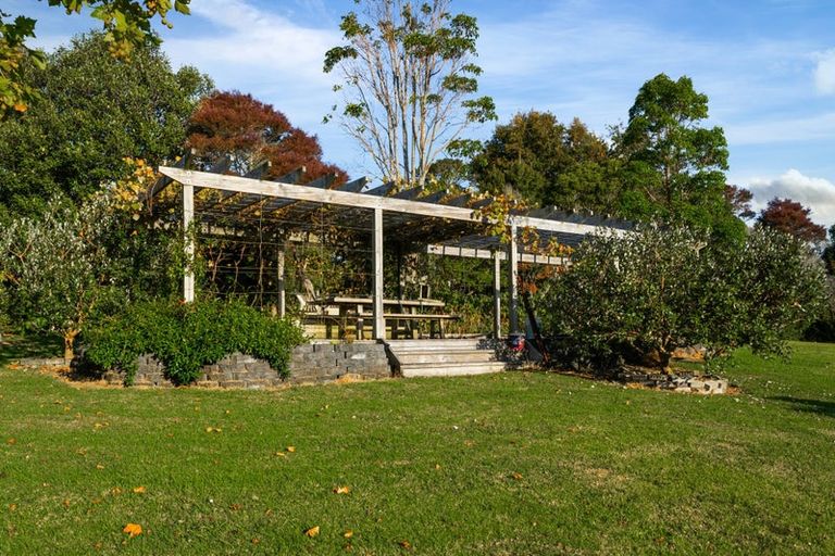 Photo of property in 49 Durey Road, Dairy Flat, Albany, 0792