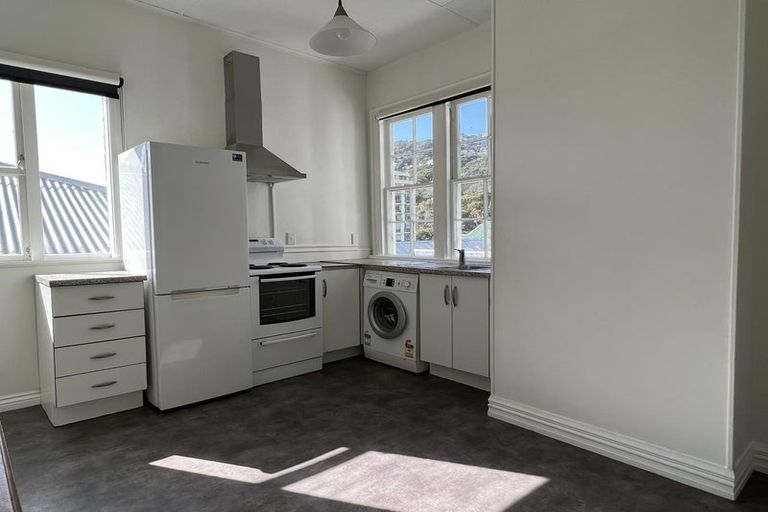 Photo of property in 4 Oriental Terrace, Oriental Bay, Wellington, 6011