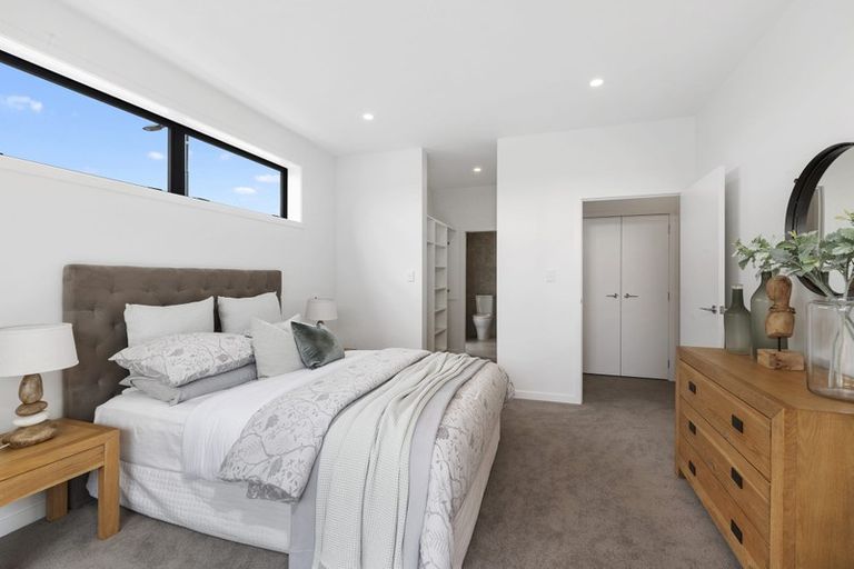 Photo of property in 2/45 Station Road, Takanini, 2112